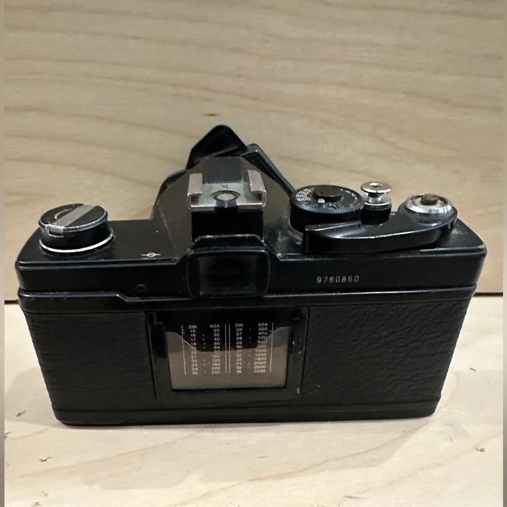 Vivitar XC-3 35mm Film Camera with 50mm F/1.8 & 135mm Lens Untested With Filter